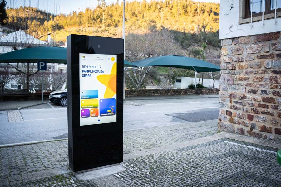 Pampilhosa da Serra: Novo MUPI interativo instalado junto à Câmara Municipal